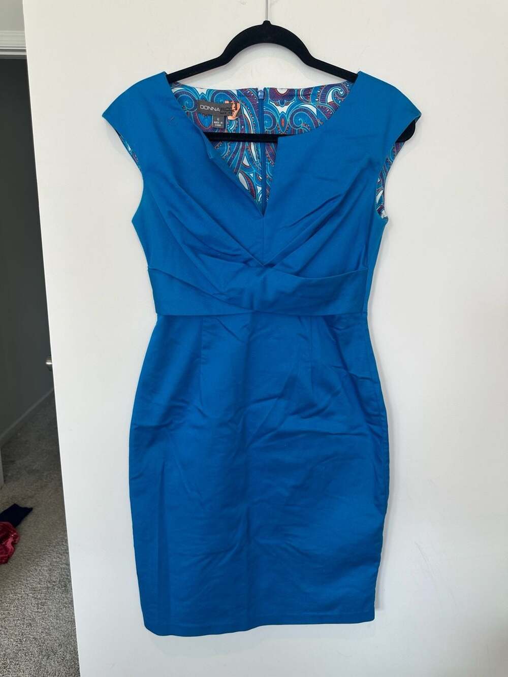 Donna Ricco Blue Midi Sleeveless Dress Size 6 V-Neck Sheath Cocktail Party Guest